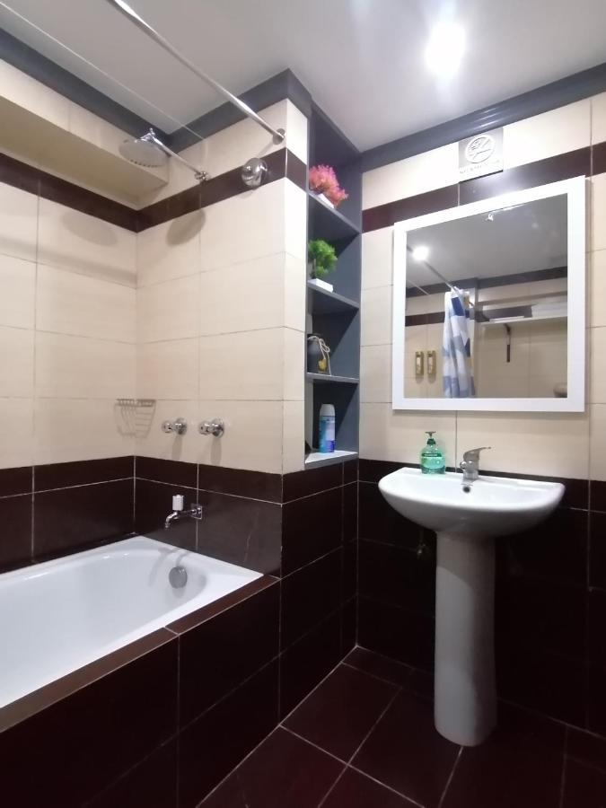 Condo Azur Suites E507 Near Airport, Netflix, Stylish, Cozy With Swimming Pool Lapu-Lapu City Bagian luar foto